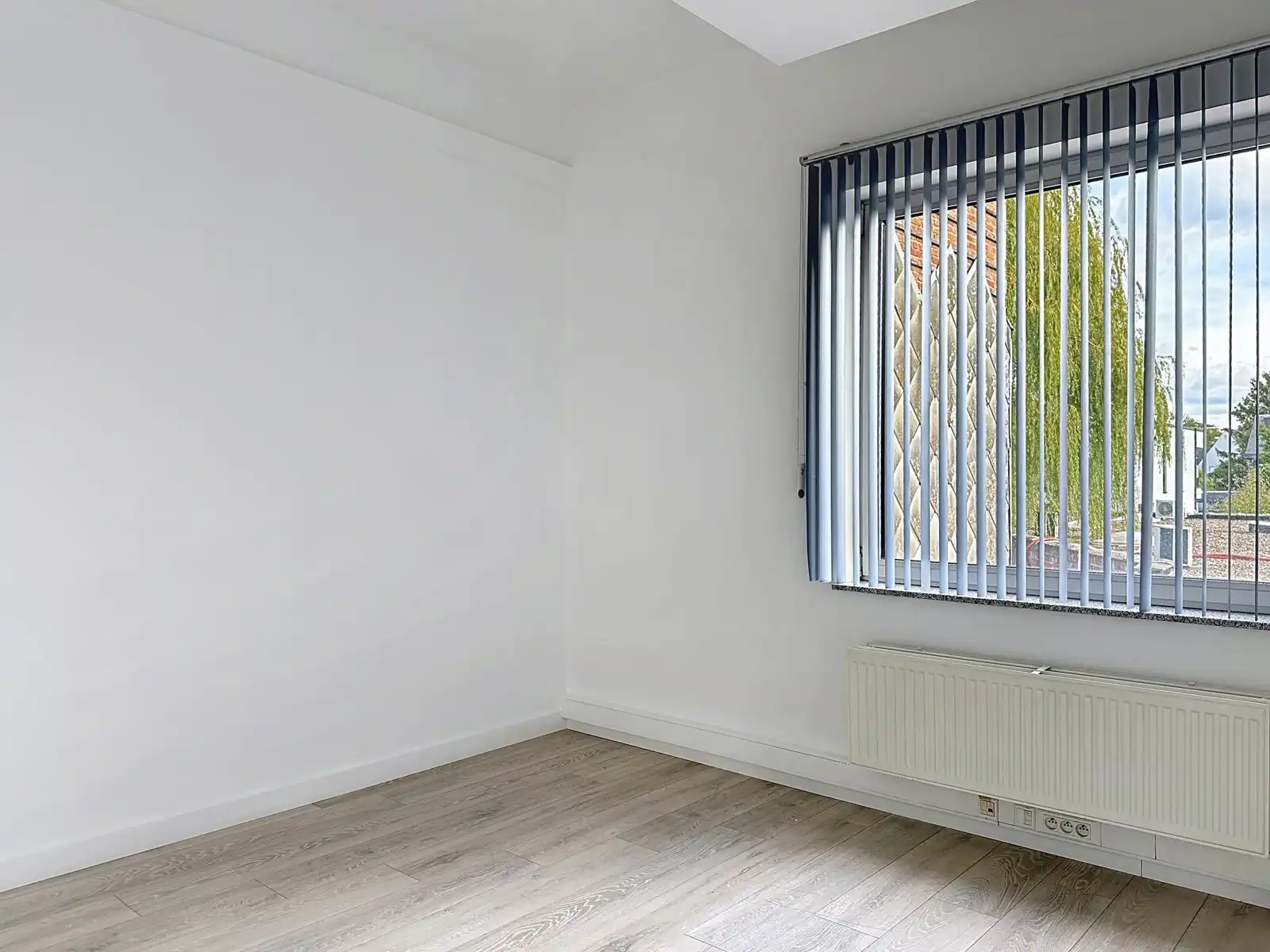 Kantoorruimte met zichtlocatie langs de A12 – uitbreidbaar tot ca. 200 m² foto 9