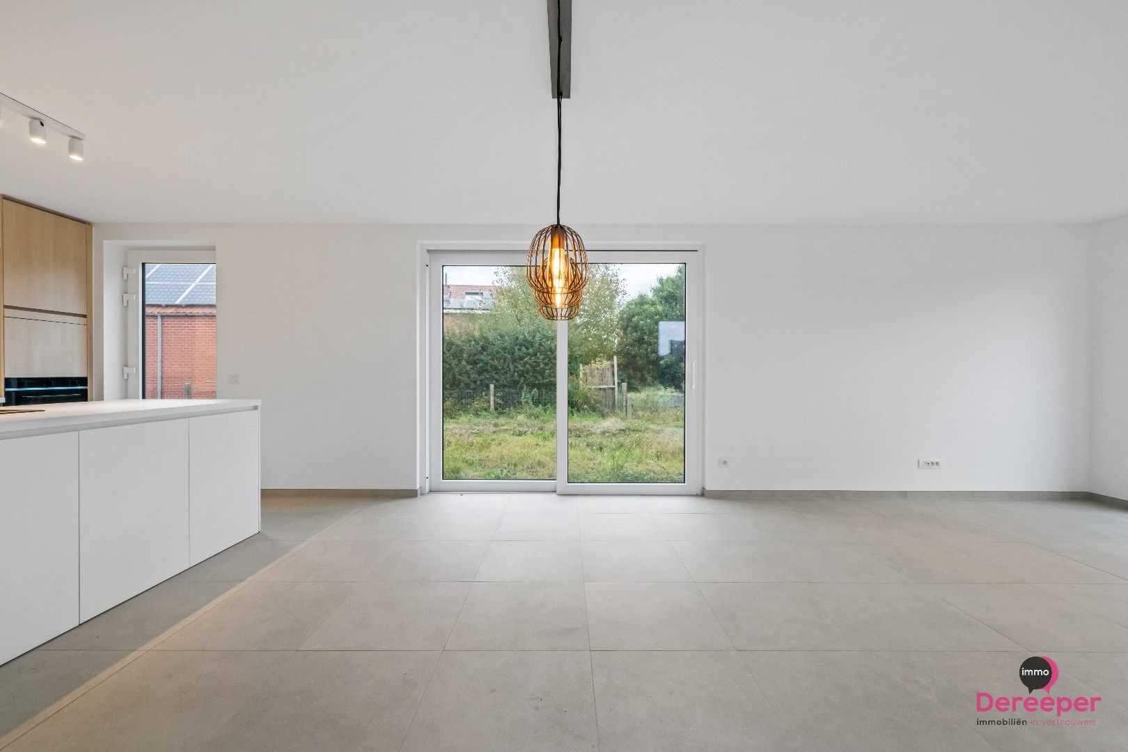 Rustig gelegen halfopen nieuwbouwwoning  foto 8