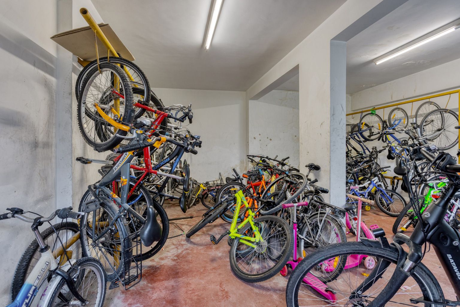 Instapklaar 2 slaapkamer appartement met prachtig uitzicht  foto 15