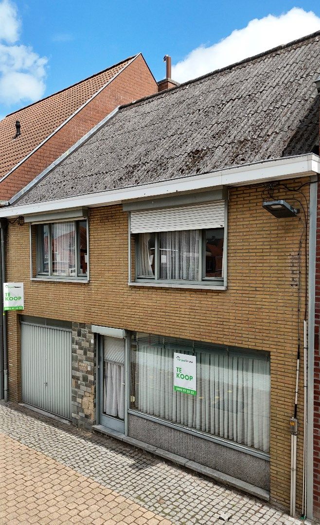 Ruime woning met 5 slaapkamers, tuin en garage in Wingene foto 4