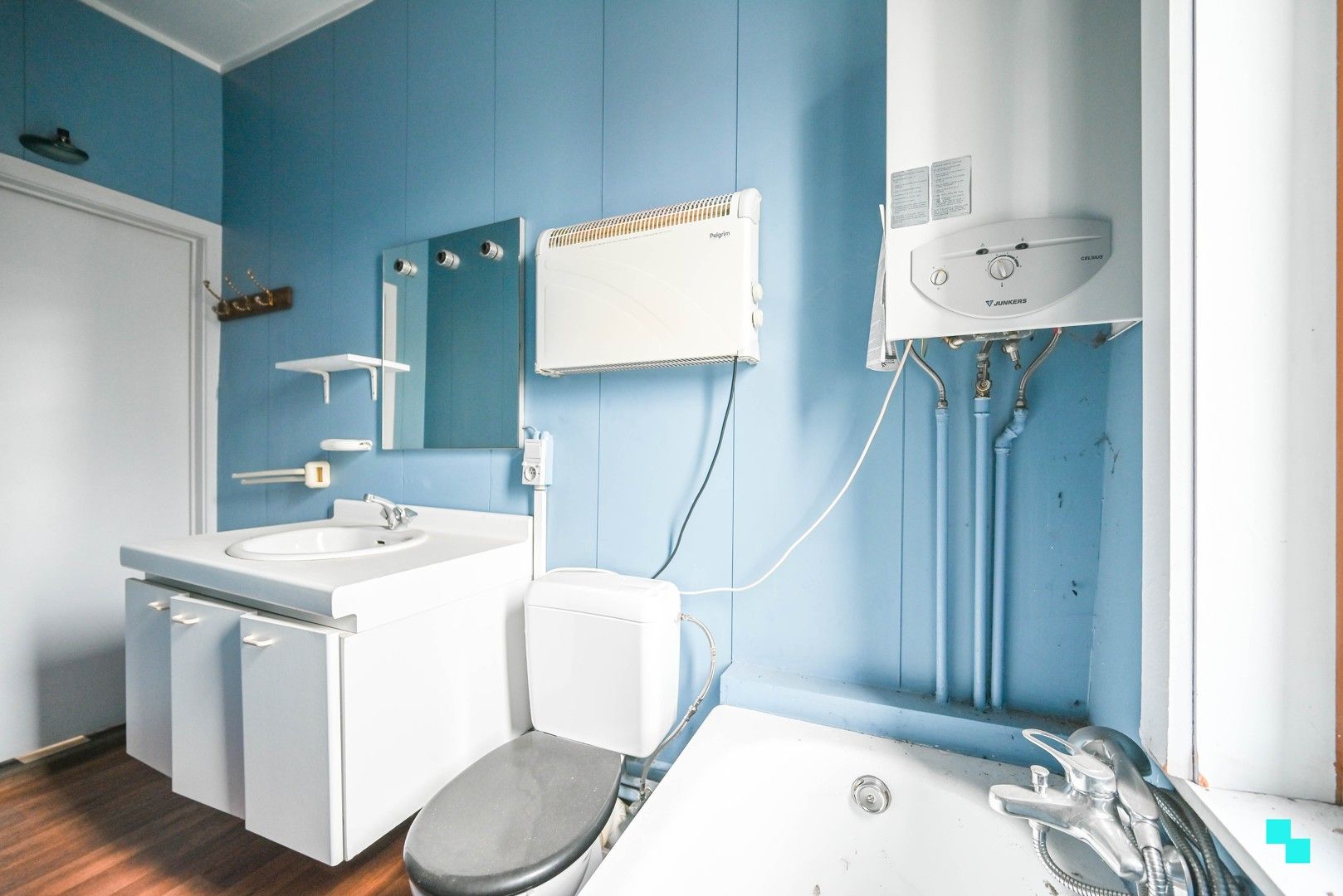 Handelspand met naastgelegen uitweg te Oostrozebeke foto 19