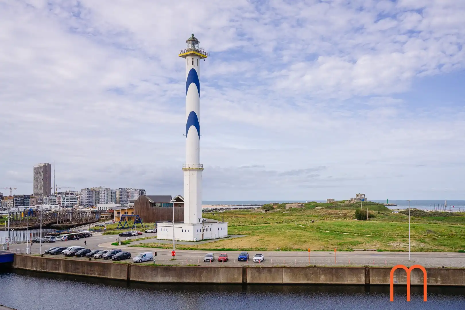Gemeubeld appartement met uniek zeezicht en ruim terras in Residentie Trinity – Oosteroever Oostende foto 4