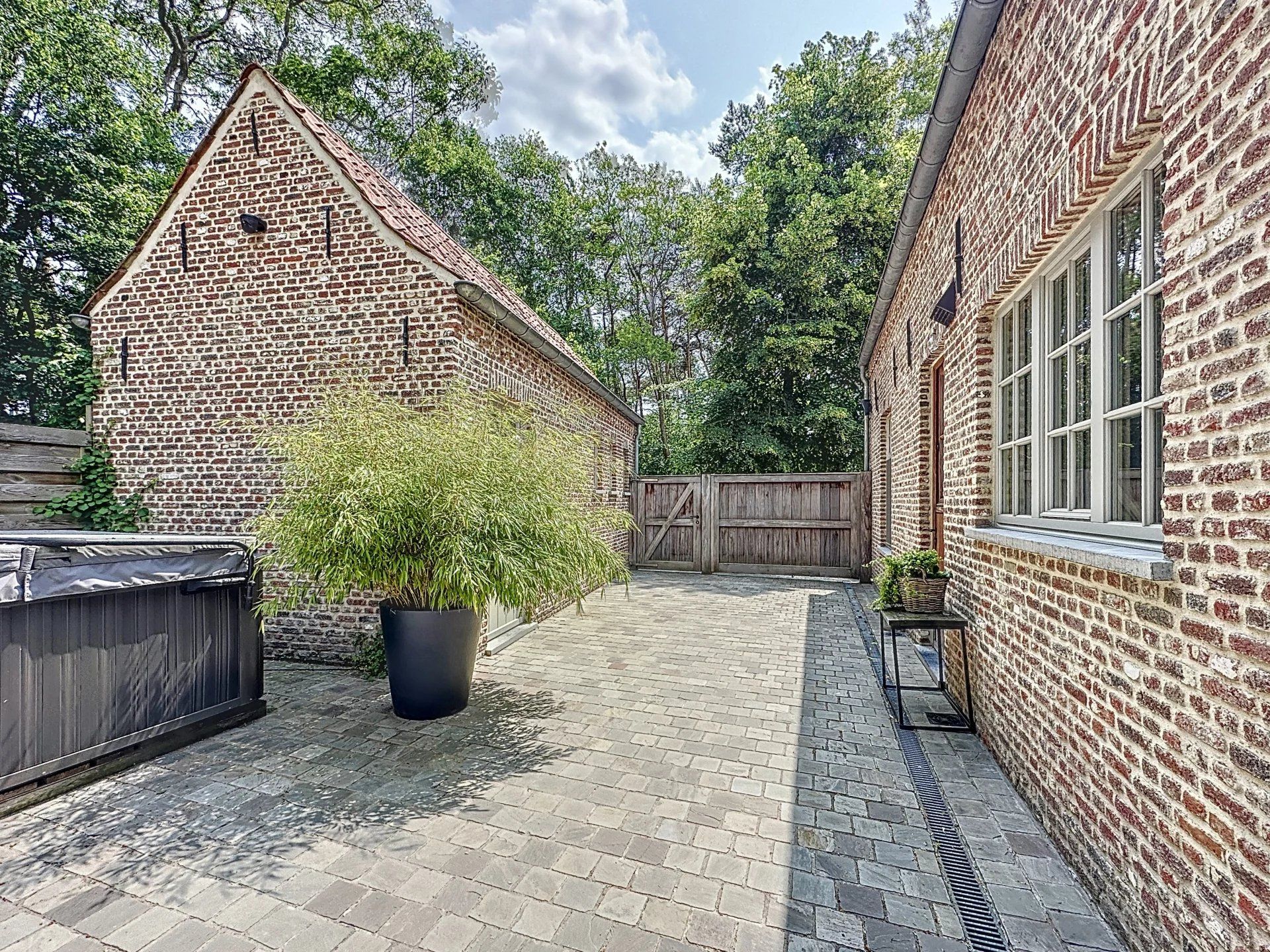 Prachtige villa met 3 slaapkamers op een perceel van +/- 60 are. foto 28