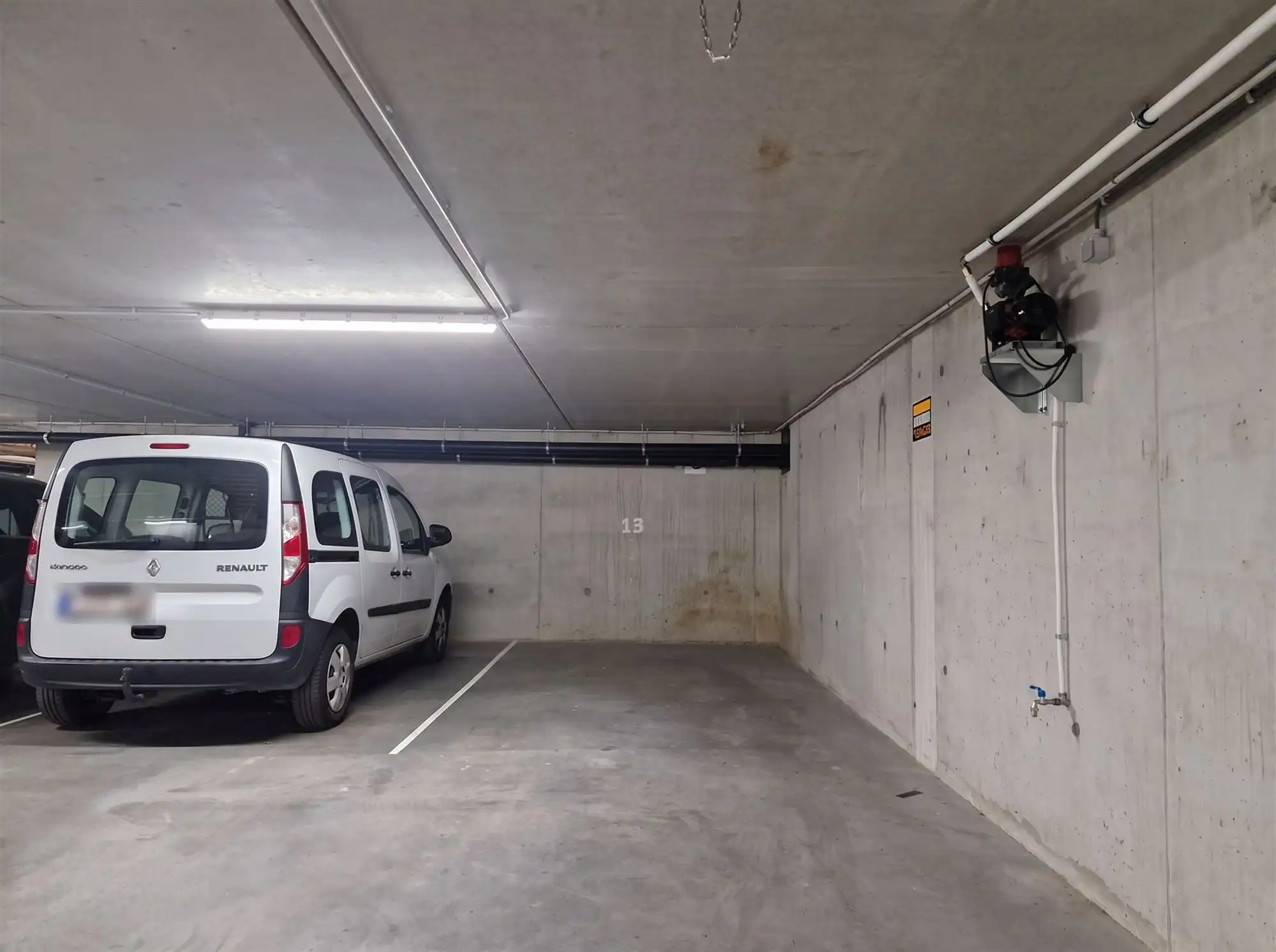 Autostaanplaats te huur in Haacht! foto 2