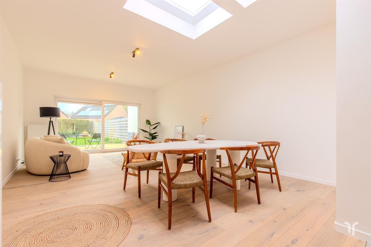 Knap gerenoveerde woning foto 2