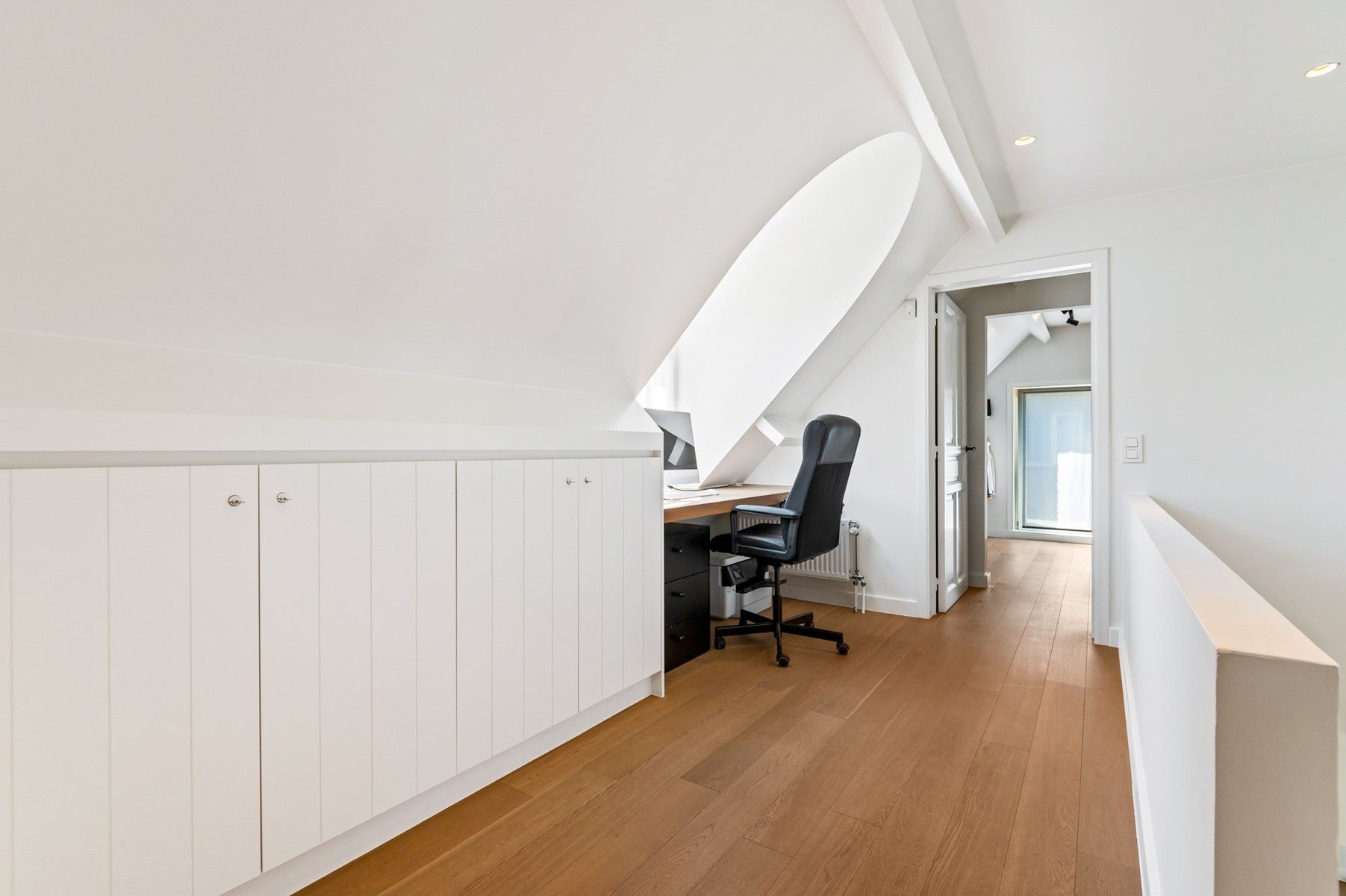 Elegante villa op uitstekende ligging foto 16