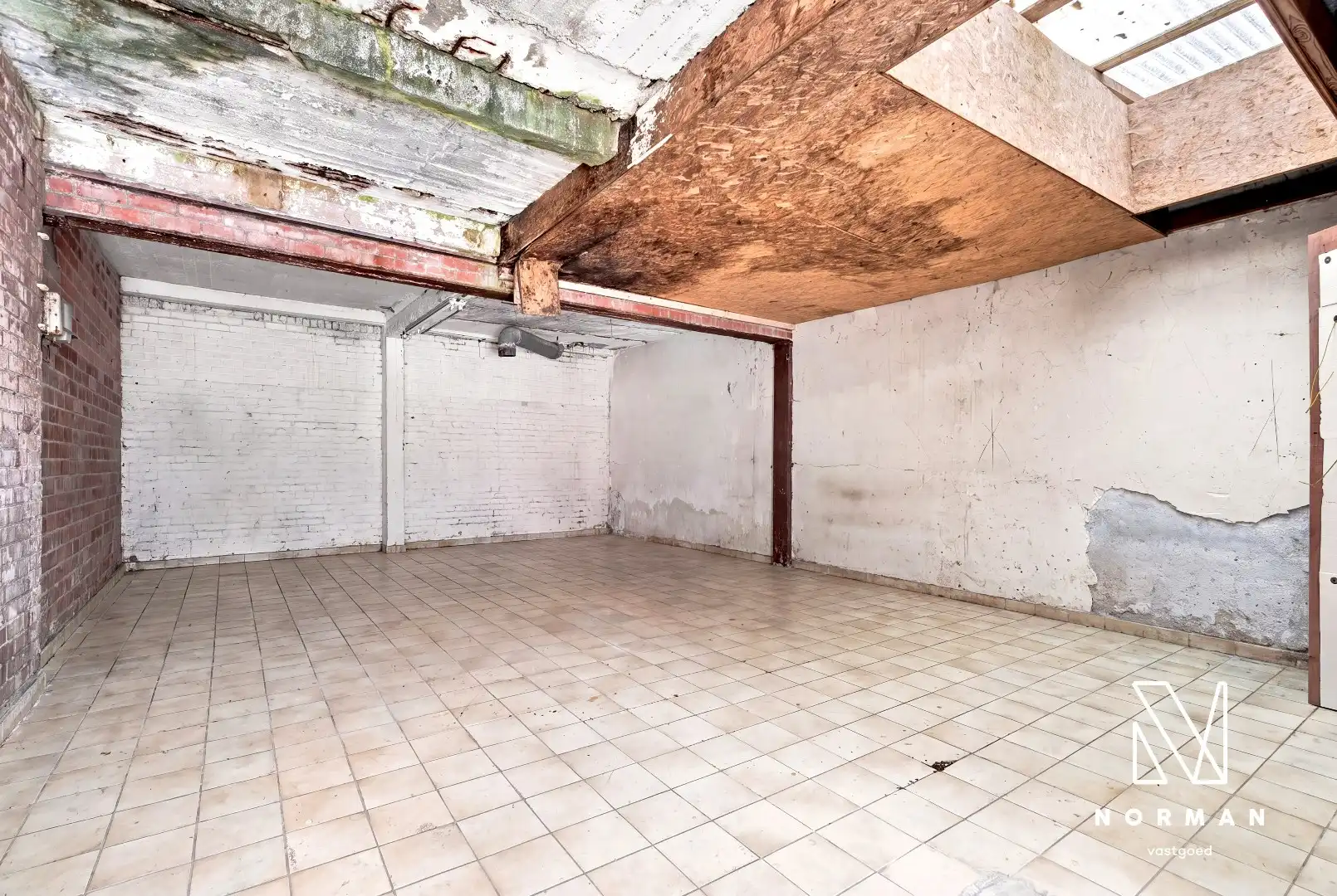 Multifunctioneel gebouw (wonen - werken - opslag) op commerciële ligging te Kortrijk foto 25