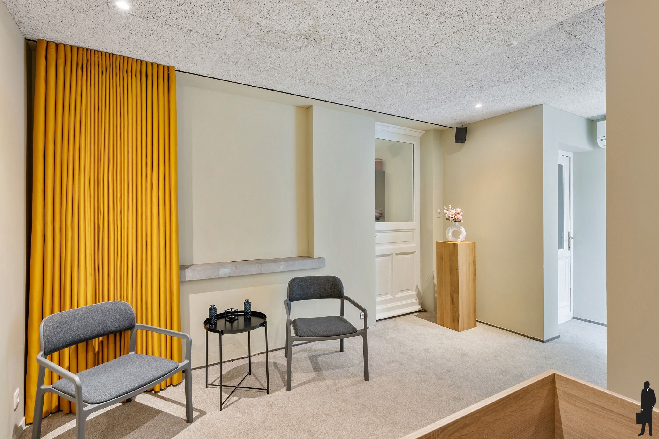 Deels gerenoveerde parel met mogelijkheden en weidegrond! foto 13