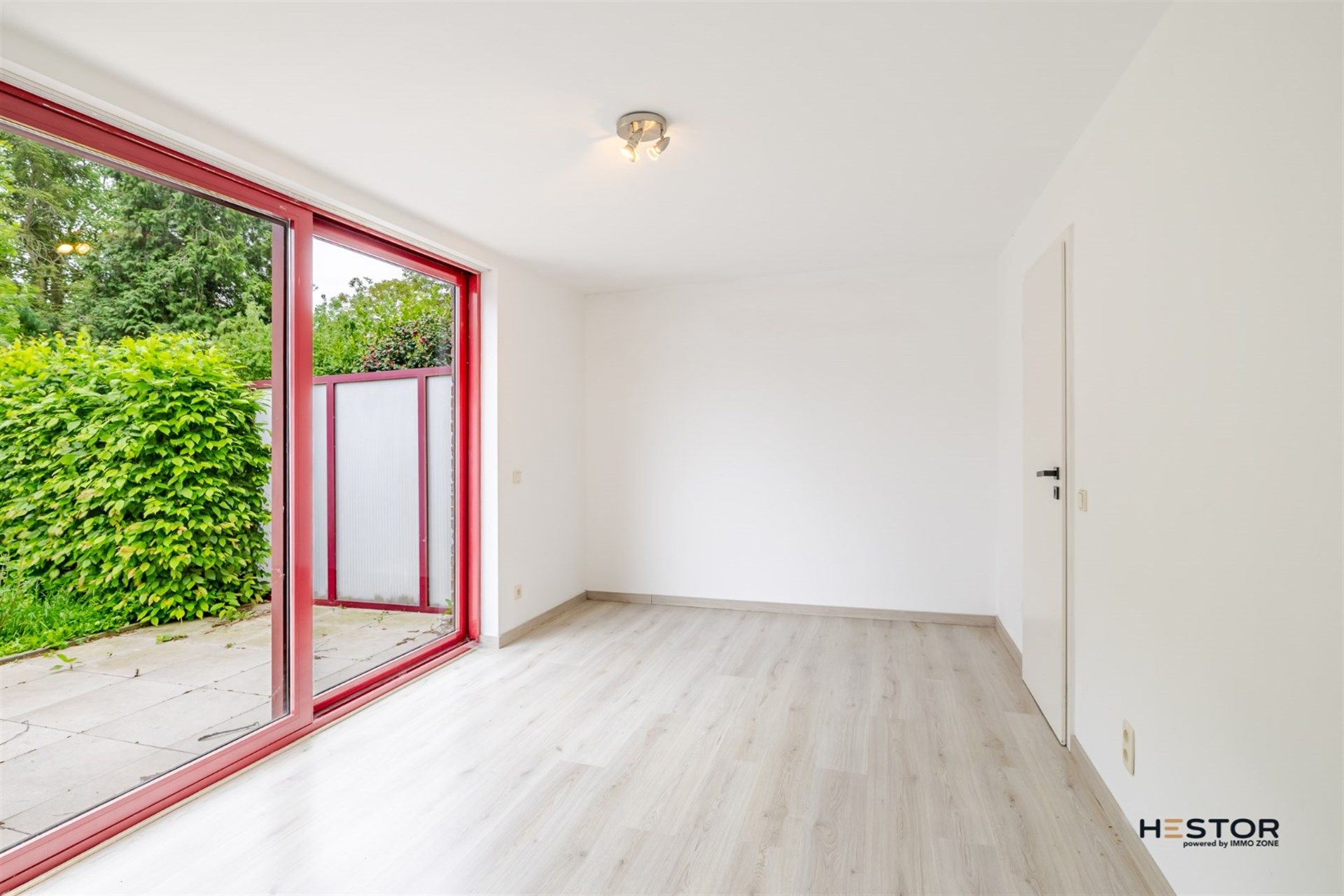 Instapklaar appartement dichtij het centrum van Temse  foto 8