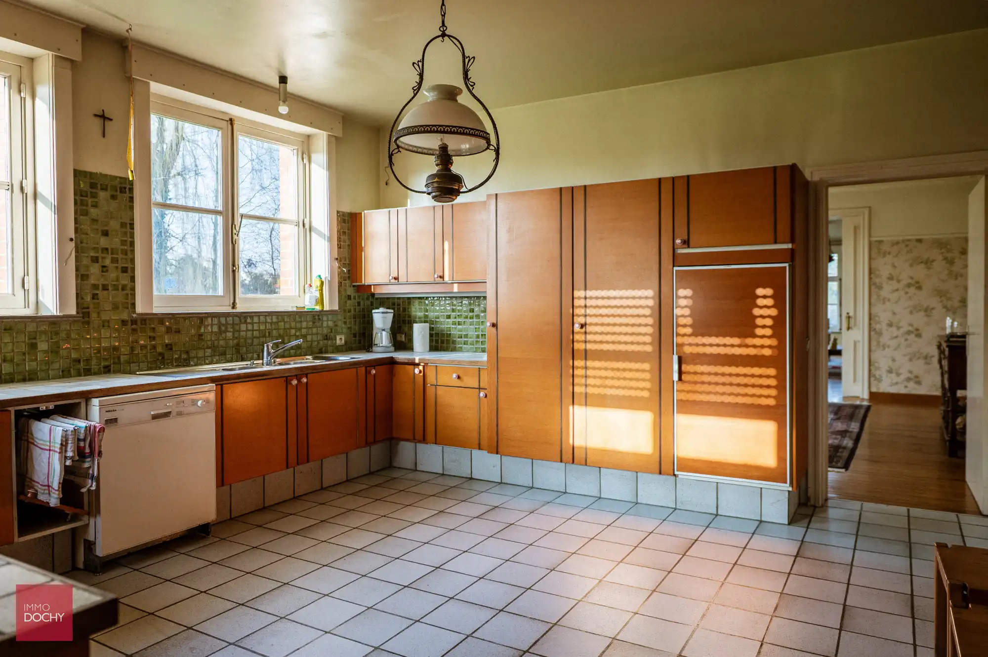 Ruime te renoveren villa op ca. 2.800m² foto 7