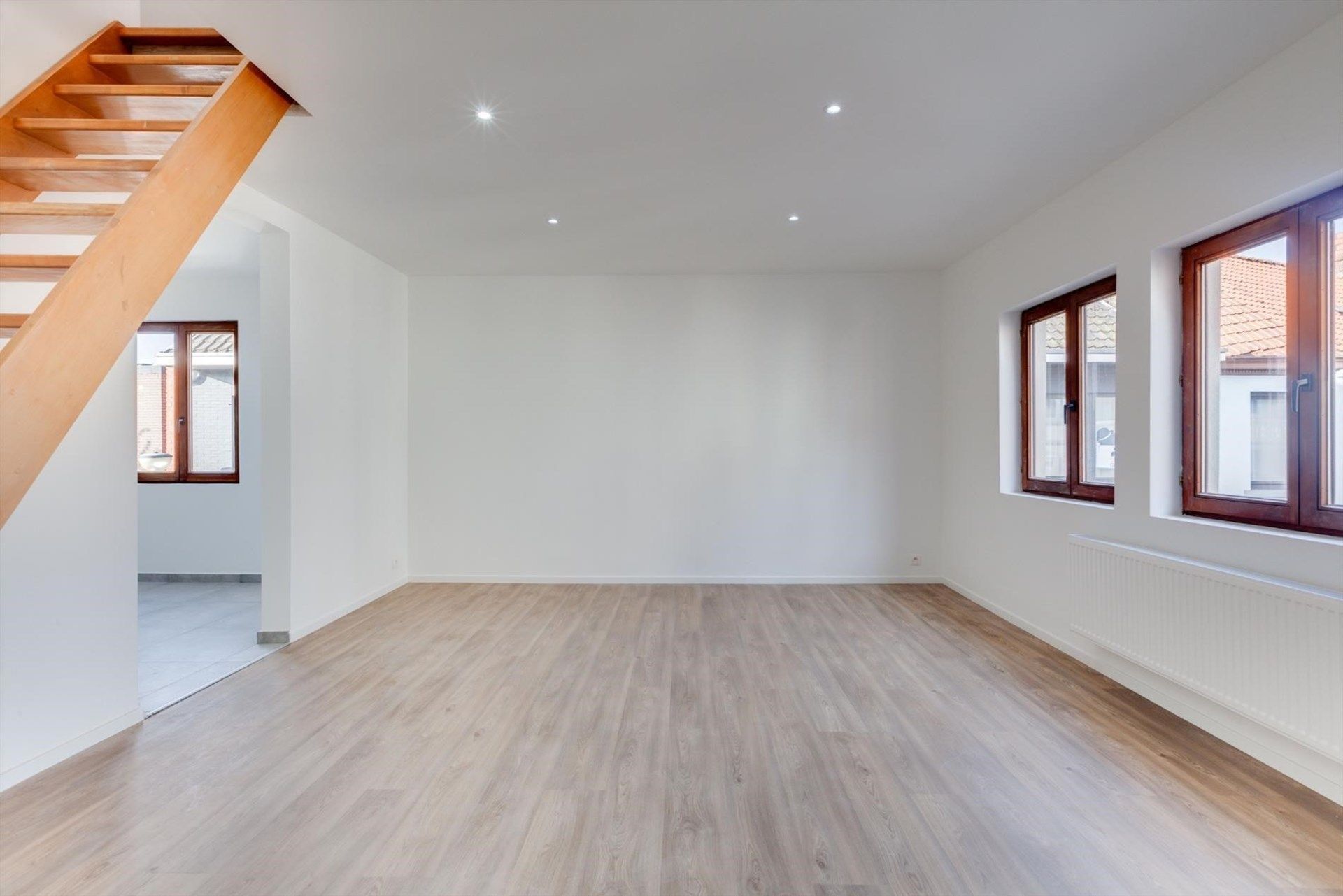 Gerenoveerd 2/3 slaapkamer appartement in centrum Hamme foto {{pictureIndex}}