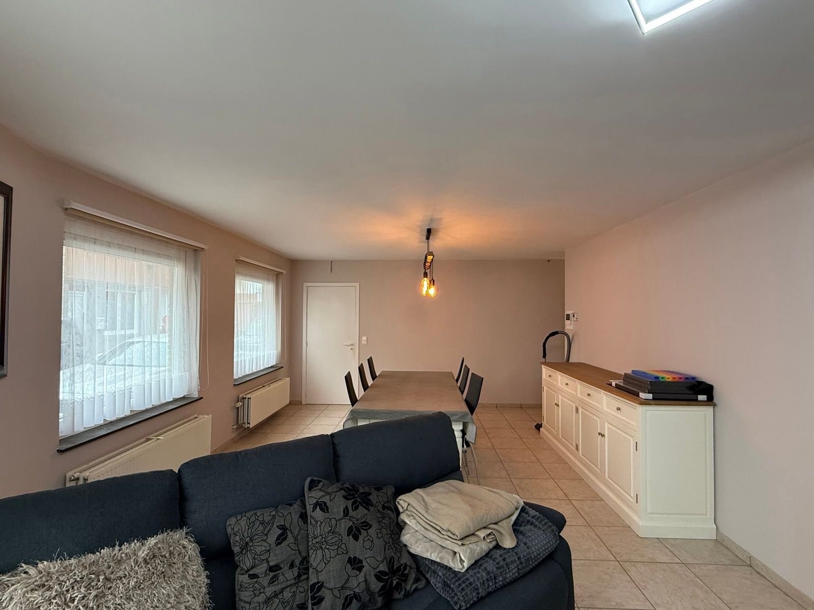 GELIJKVLOERSAPPARTEMENT MET TERRAS EN GARAGE IN HET CENTRUM VAN TIELT.  foto 7