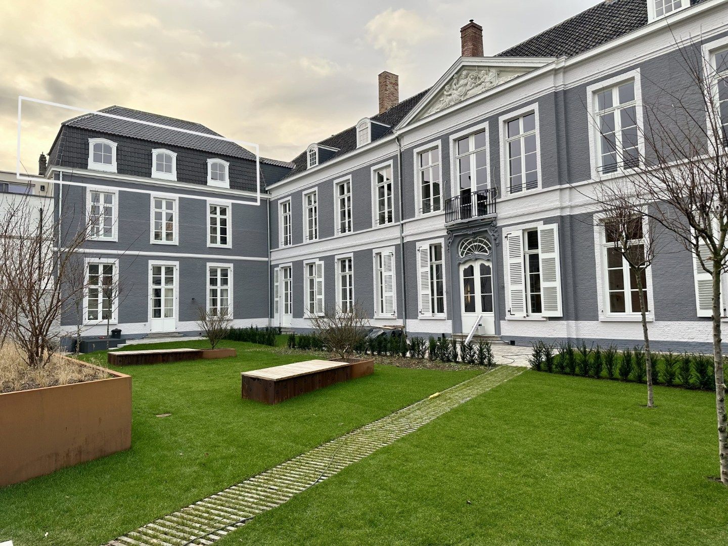 Exclusief wonen in Residentie Hotel d’Hanins de Moerkerke – Centrum Brugge foto {{pictureIndex}}