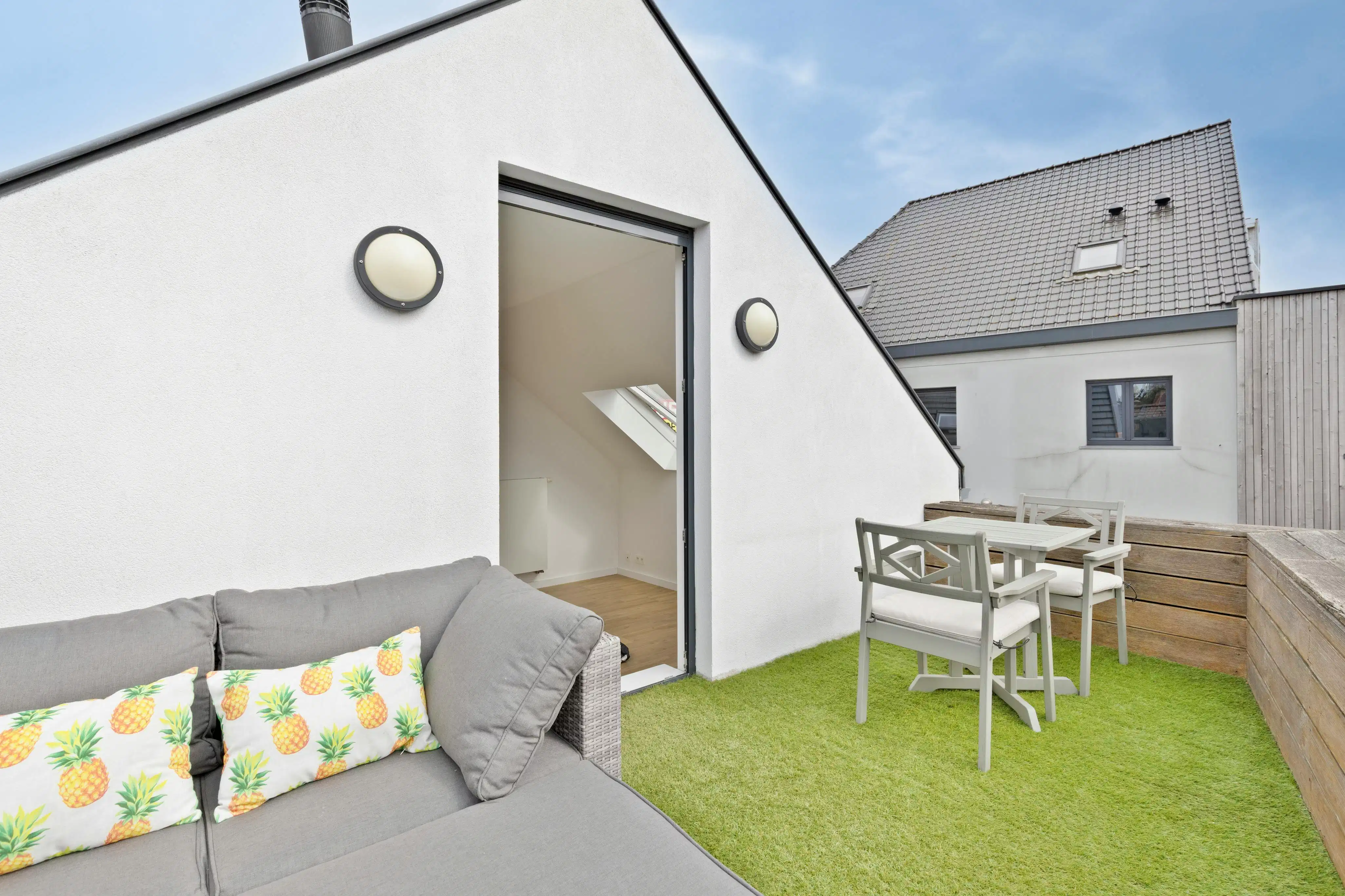 Karaktervolle en instapklare duplex badend in het licht foto 18