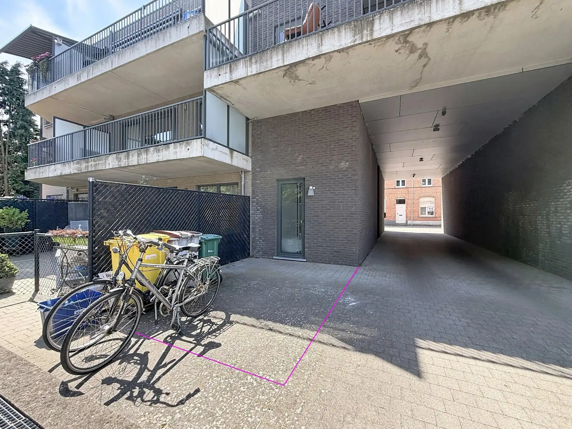 Luxe triplex met dubbele garage, 5 slaapkamers en 2 badkamers  in hartje Mol centrum foto 43