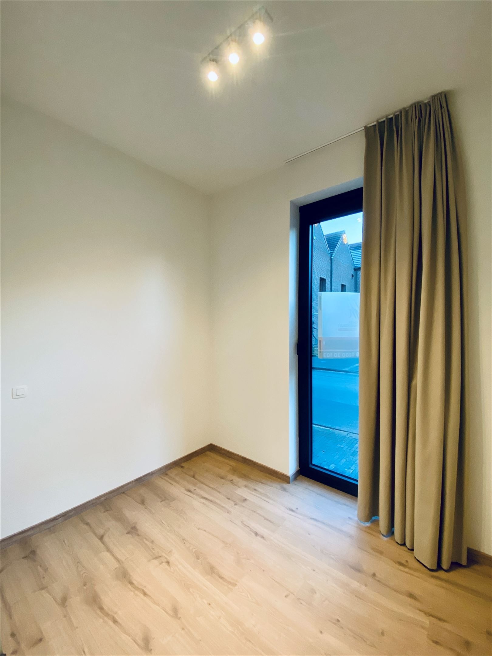Ruim nieuwbouwappartement in centrum Ingelmunster foto 10