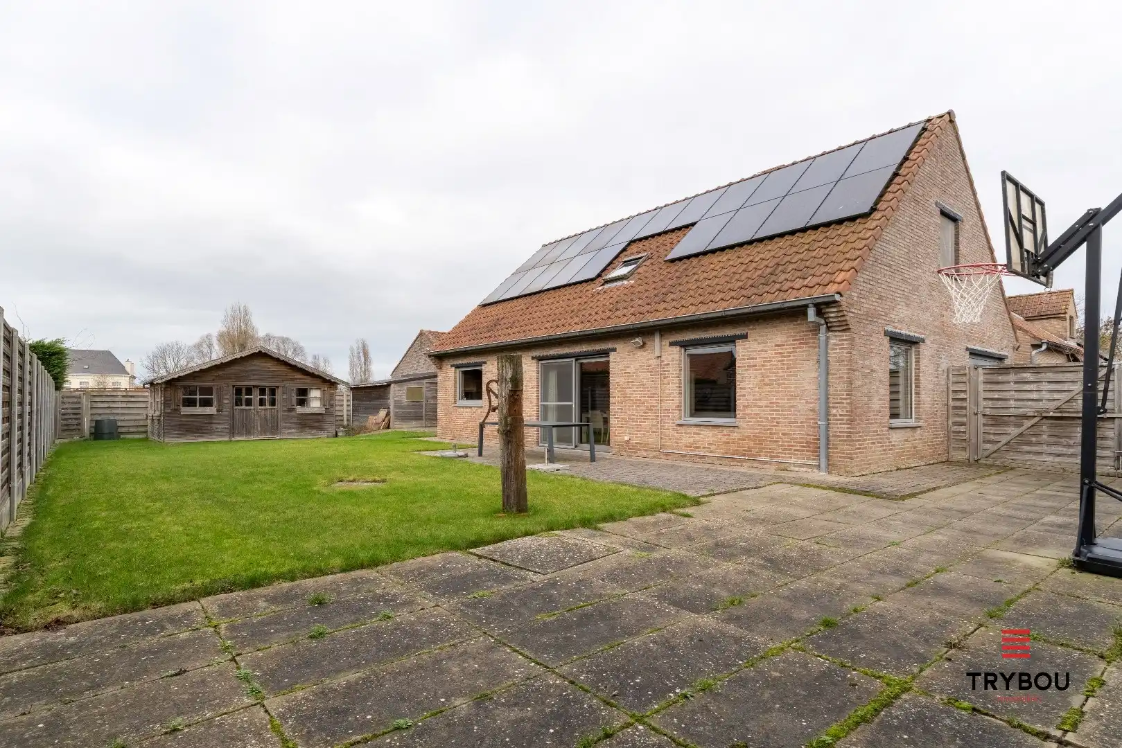 Instapklare gezinswoning met ruime tuin en dubbele garage in Poelkapelle foto 25