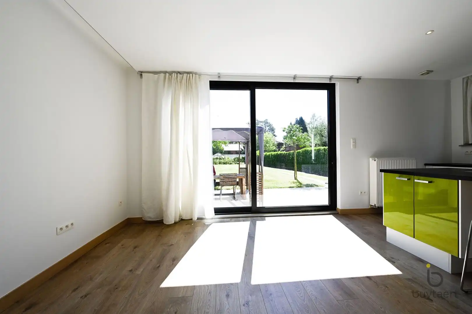 Gelijkvloerse woning met tuin te Schilde. foto 4