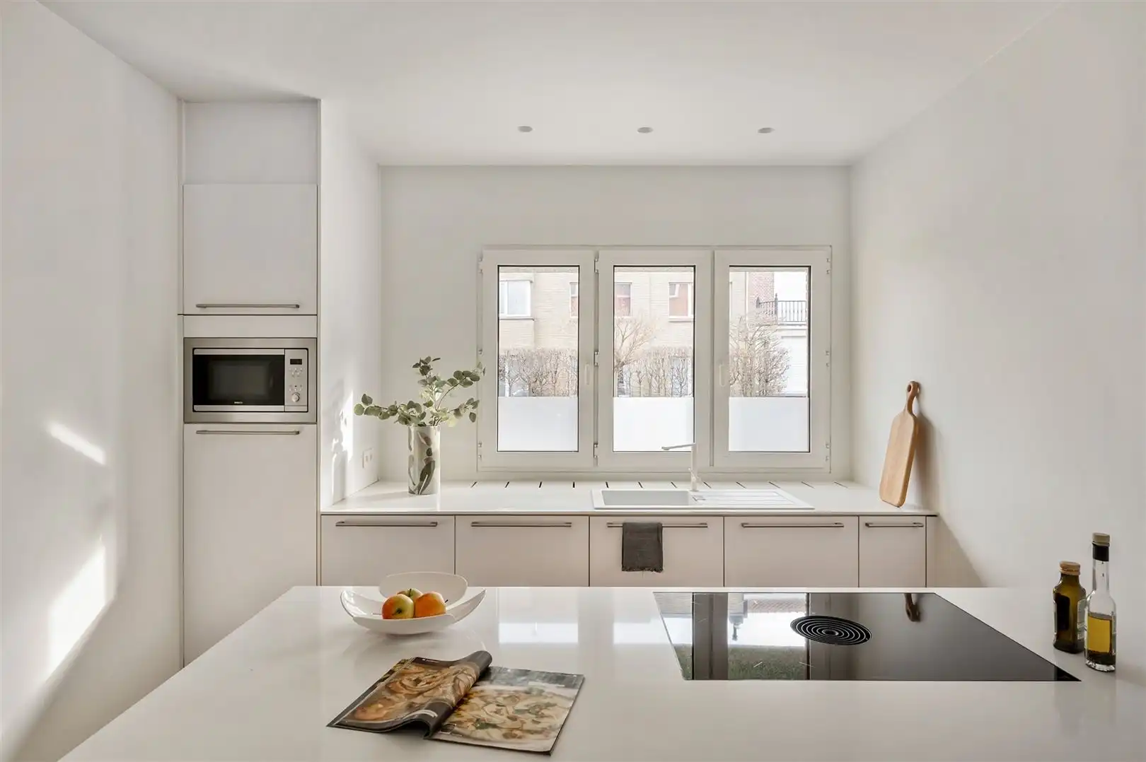 Gerenoveerd gelijkvloers appartement foto 18