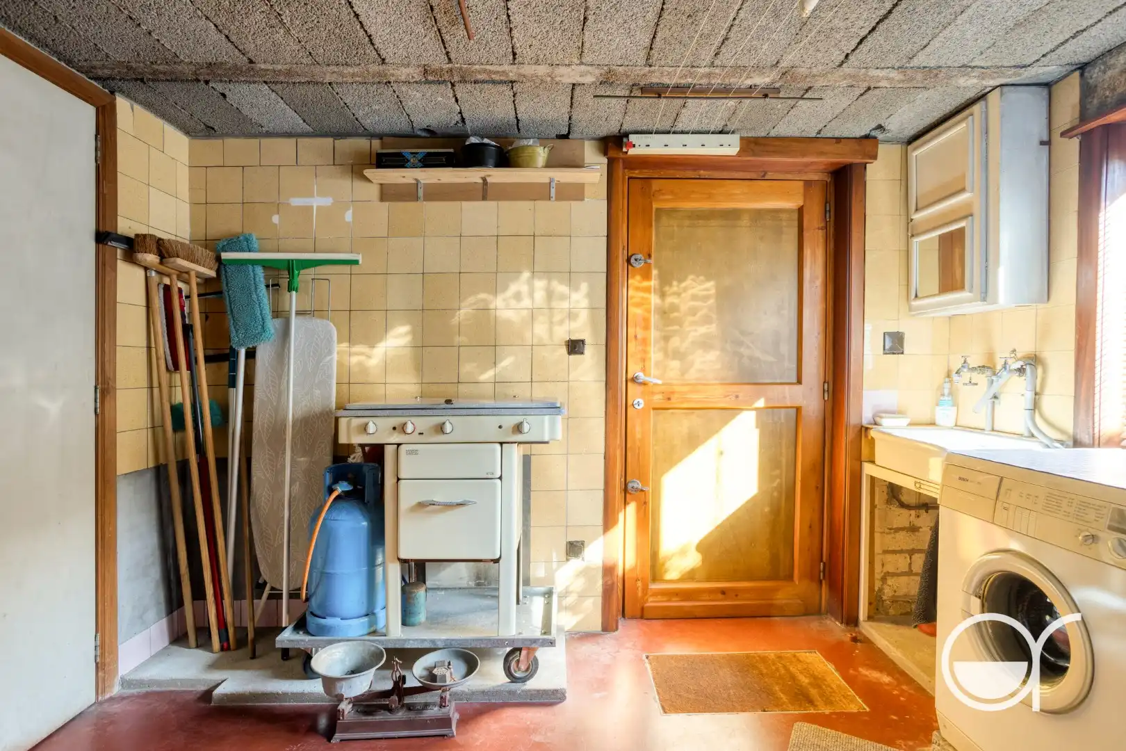 Woning met 3 slaapkamers  en een bureau gelegen in een doodlopende straat foto 28