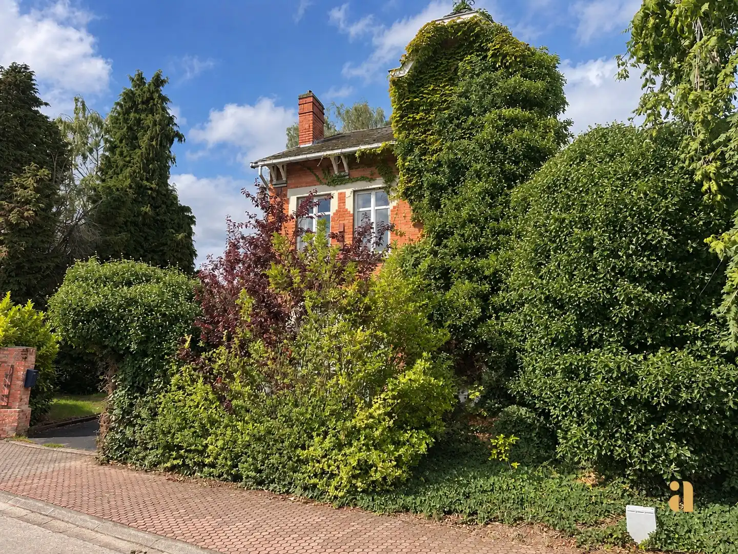 Karaktervolle renovatieparel op prachtig groen perceel foto 21