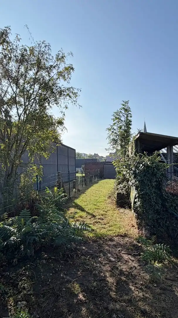 VOLLEDIG GERENOVEERDE, ENERGIEZUINIGE WONING MET ZONNIGE TUIN EN PRACHTIG OPEN ZICHT foto 21
