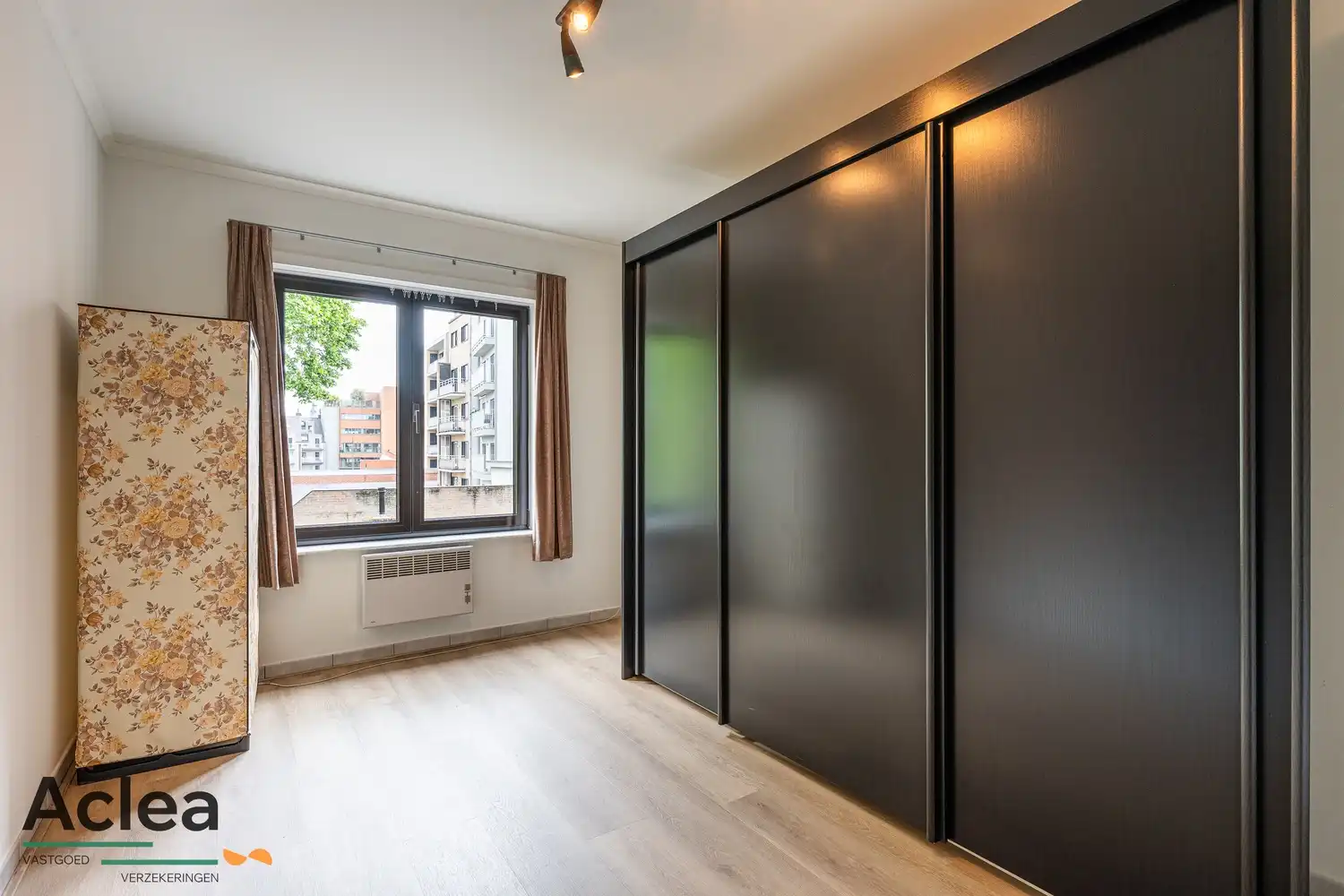 Ruim instapklaar appartement met 2 terrassen foto 16
