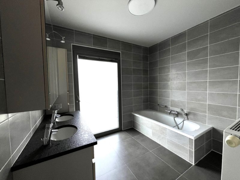 Luxe appartement met 3 slaapkamers en 2 terrassen foto 18