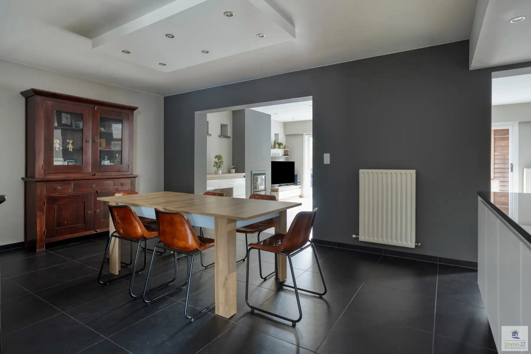 Halfopen bebouwing met zwembad foto 6