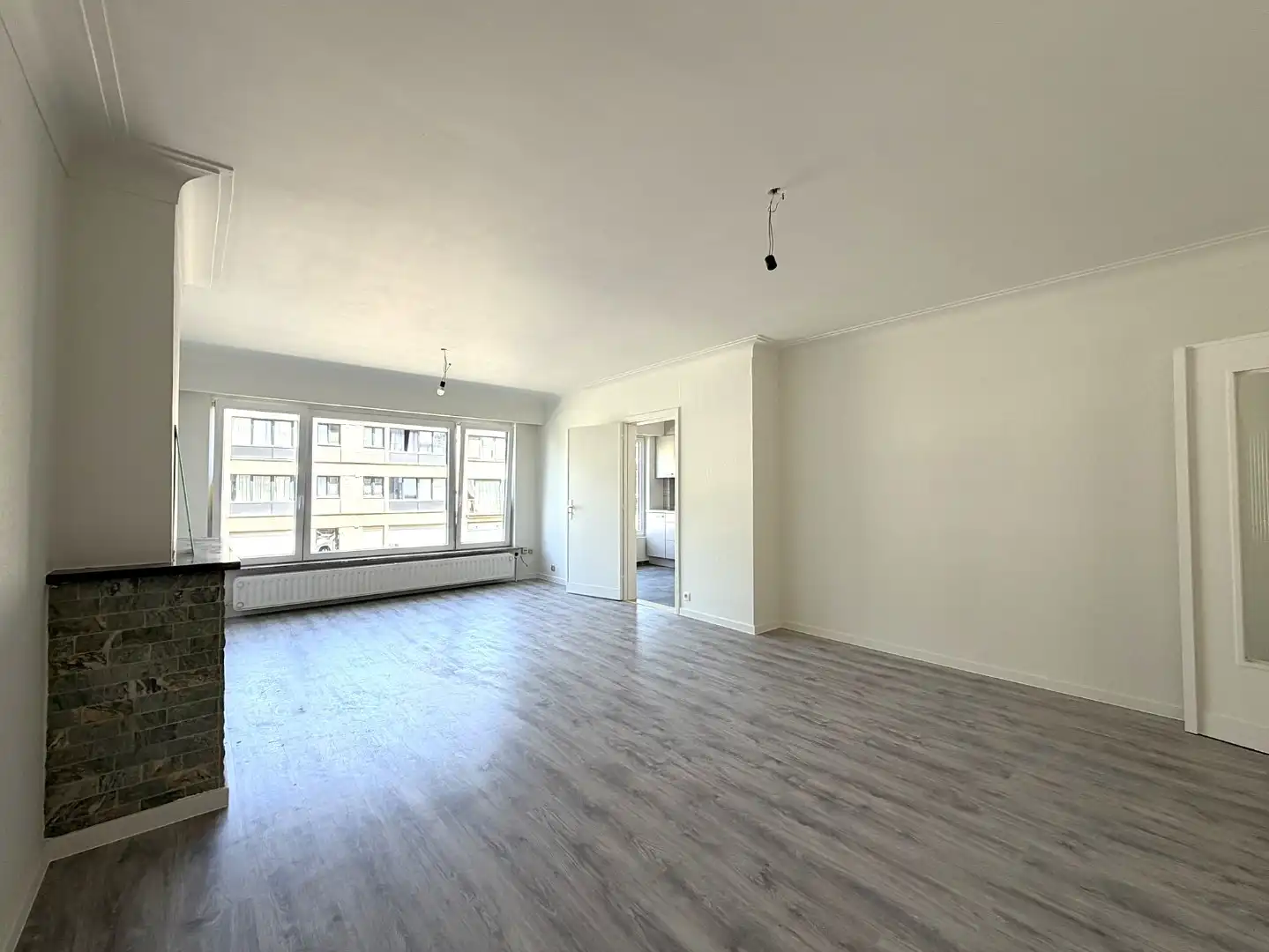 Mooi appartement met 2 slaapkamers en terras op een gegeerde ligging! foto 2