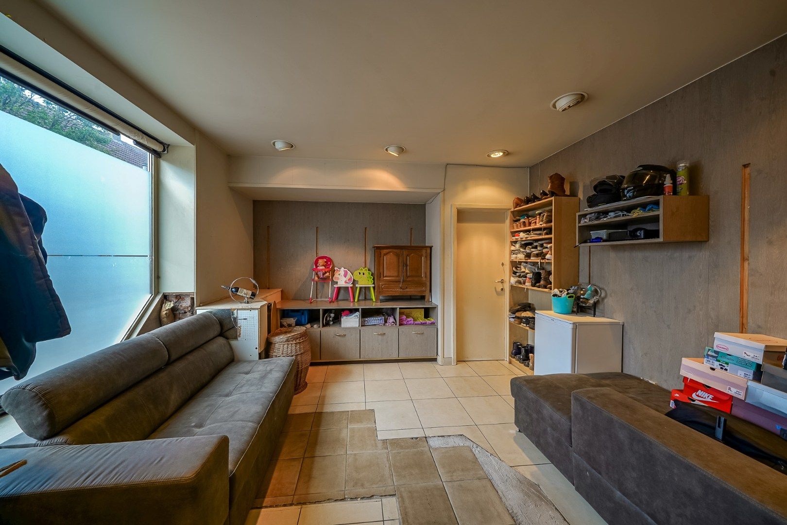 Ruime woning met garage en werkplaats te Zandvoorde foto 5
