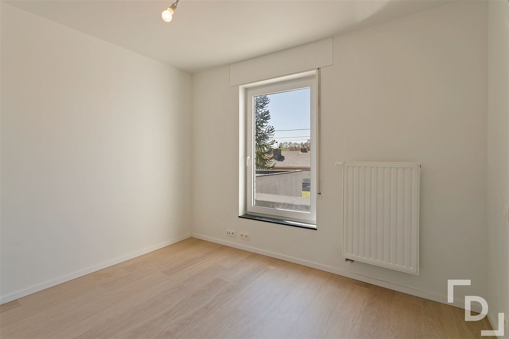 Instapklare rijwoning met uitgang achteraan foto 15