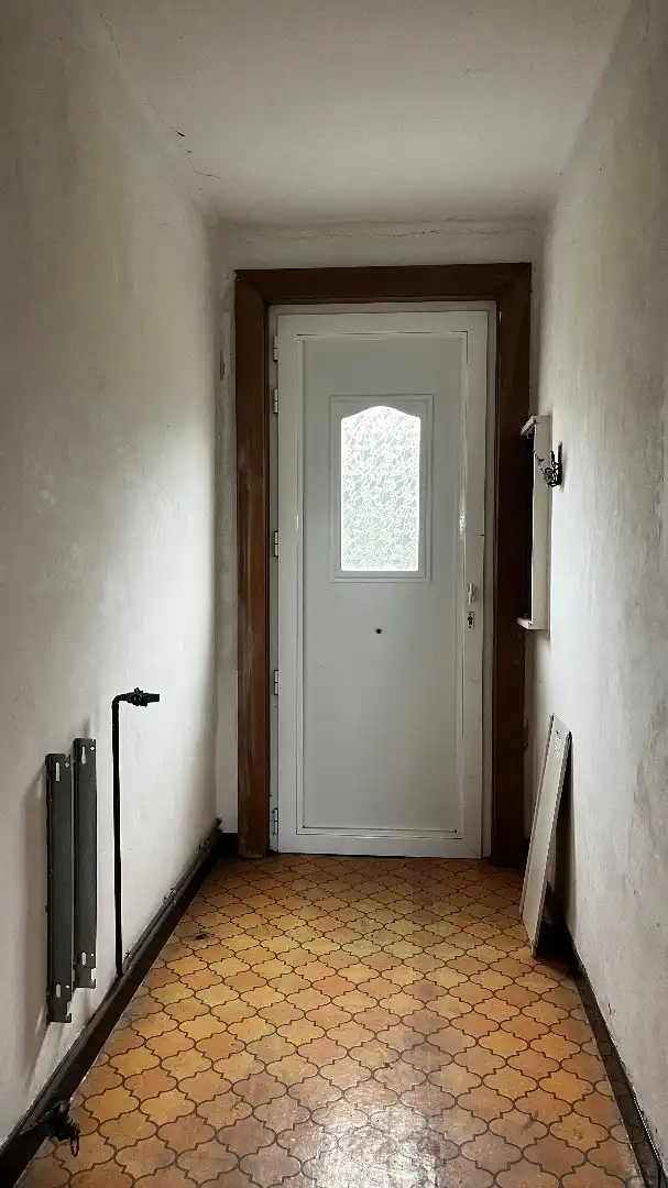 Grote woning op 924 m² met uitweg en garage foto 8