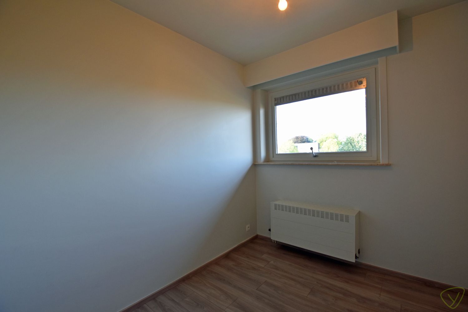 Instapklaar appartement te huur nabij de Markt van Eeklo! foto 13