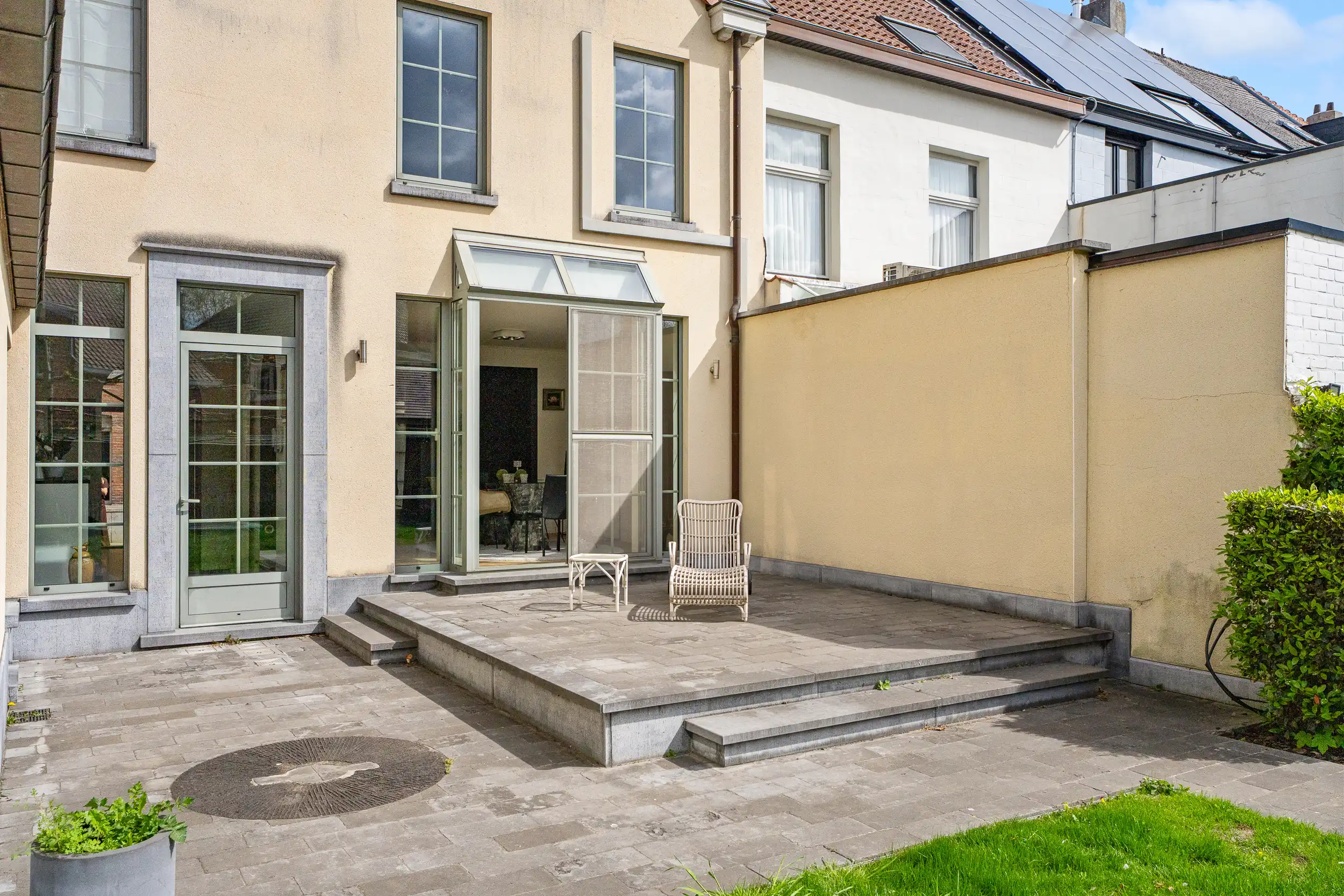 Karaktervolle burgerhuis op enkele passen van Zimmerplein foto 31