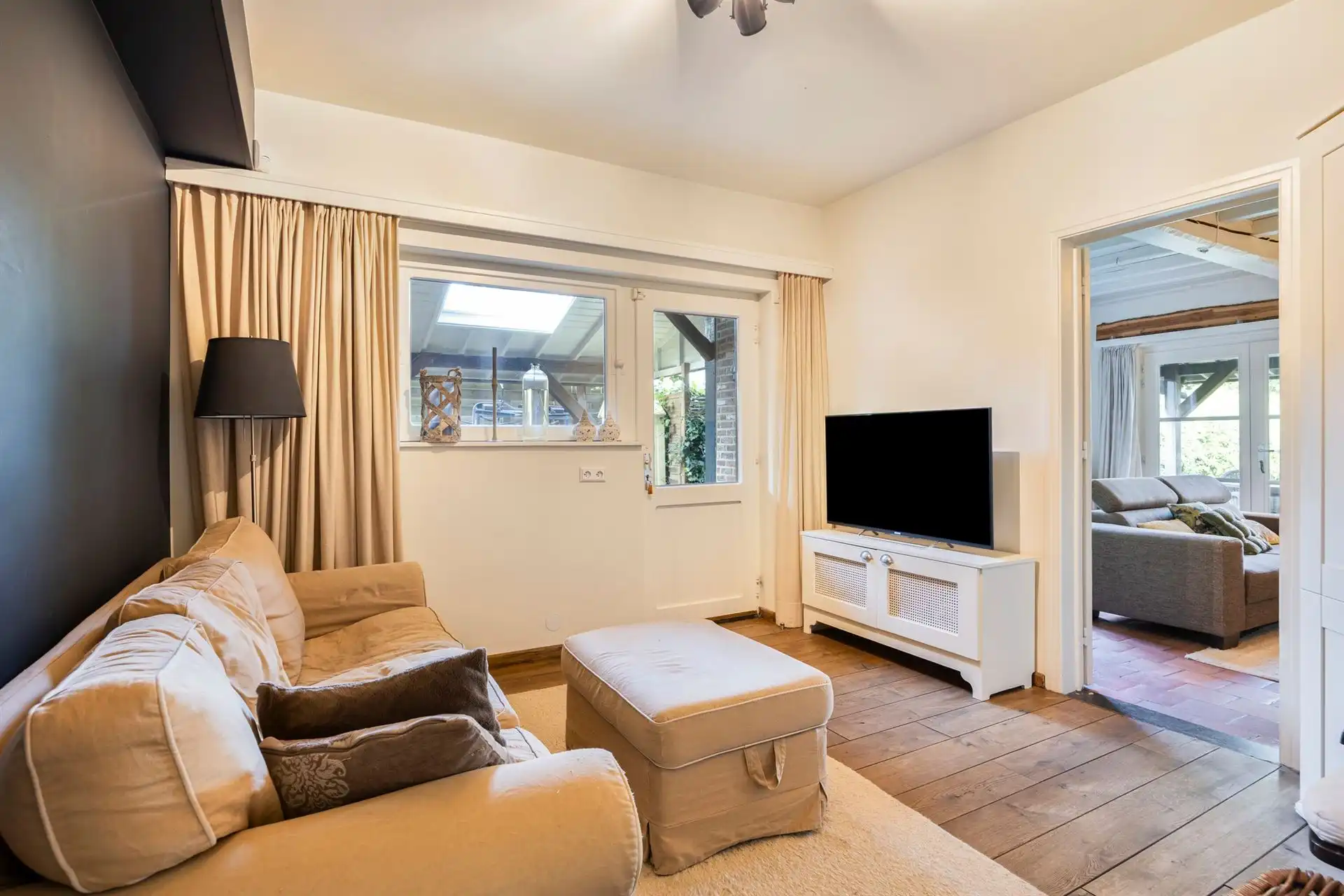 Instapklare woning met 3slpk's en bew. opp. van 220 m²! foto 7