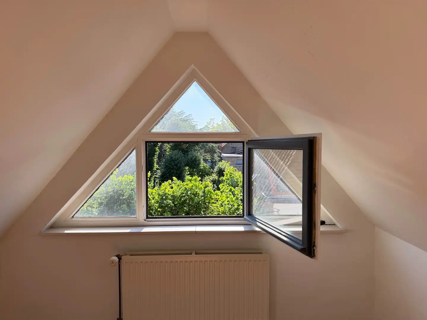 sfeervolle penthouse (139 m2) met zonneterras, schilderachtige gelegen rond de St Gilliskerk foto 16