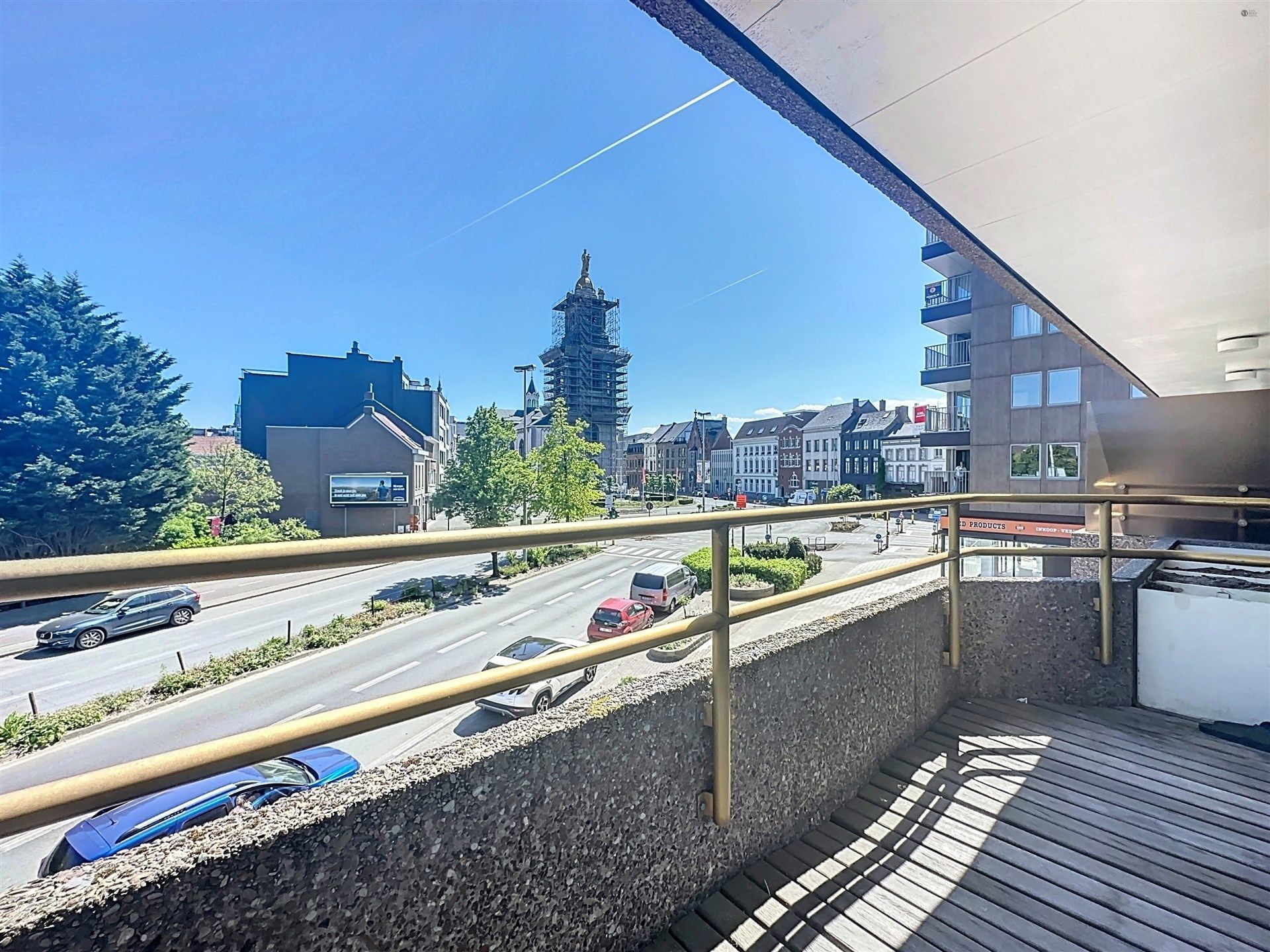 Recent appartement met 2 slaapkamers, 2 terrassen en een grote gemeenschappelijke tuin op toplocatie! foto 14