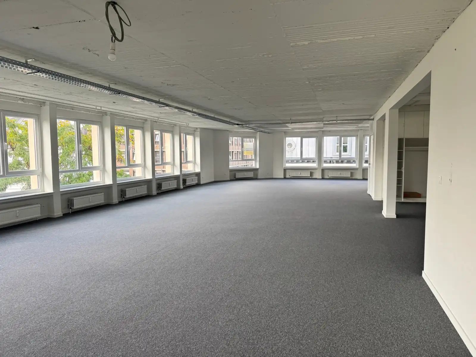 KANTOOR TE HUUR VAN 250 M² IN ANTWERPEN foto 3