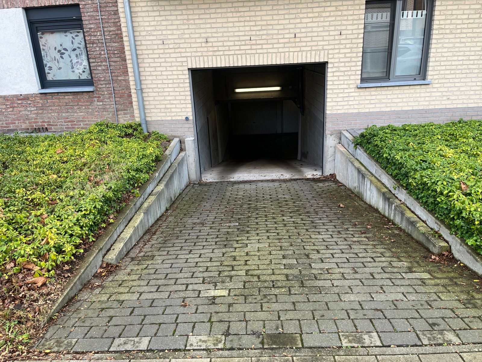 Ondergrondse staanplaats op wandelafstand van het centrum foto 3