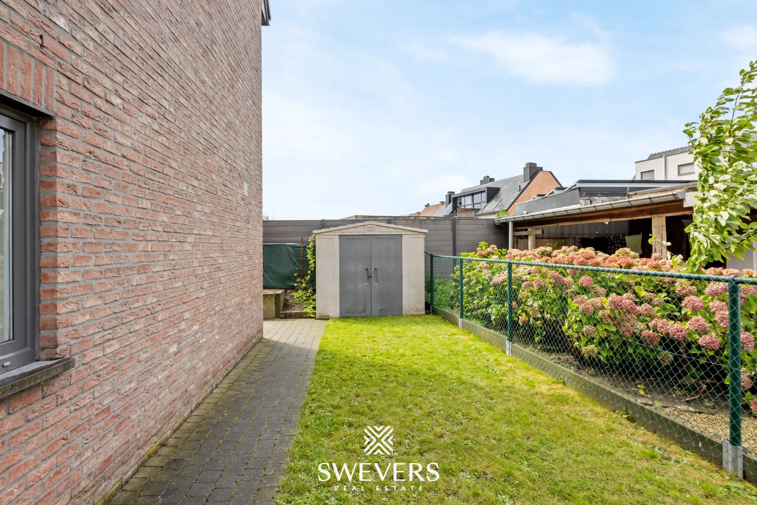 Uitstekend gelegen gelijkvloers appartement met 2 slaapkamers en private tuin foto 21