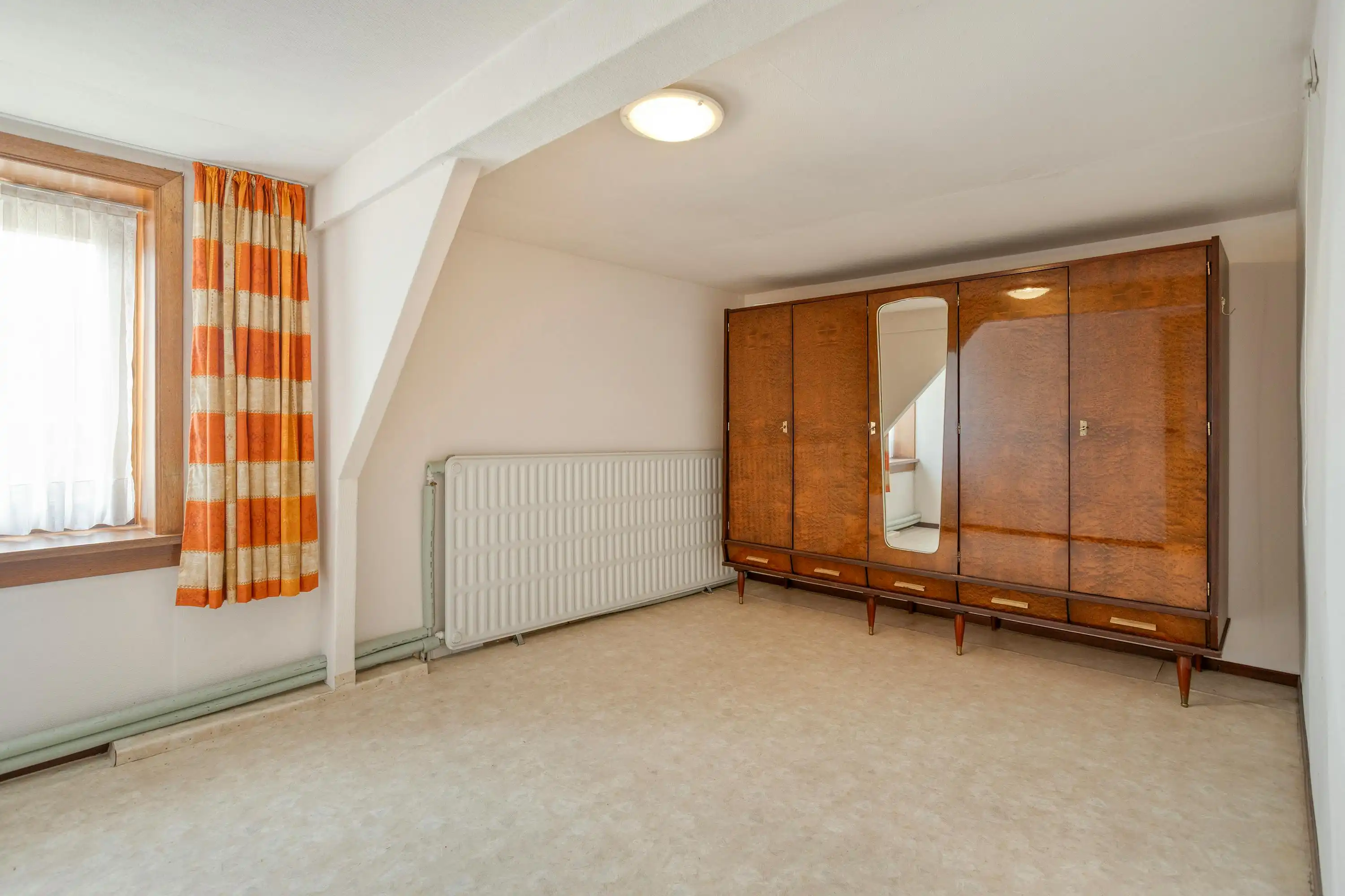 Ruime woning in Ieper met stadstuin en inpandige garage  foto 28