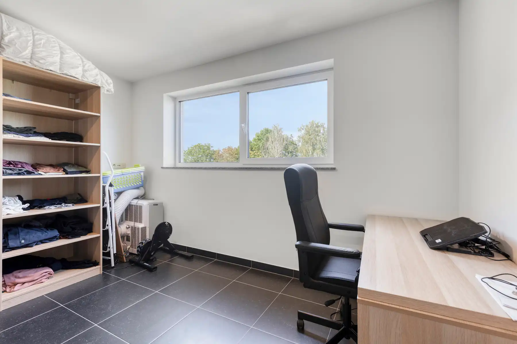 Instapklaar appartement met terras, 2 slpks en staanplaats  foto 14