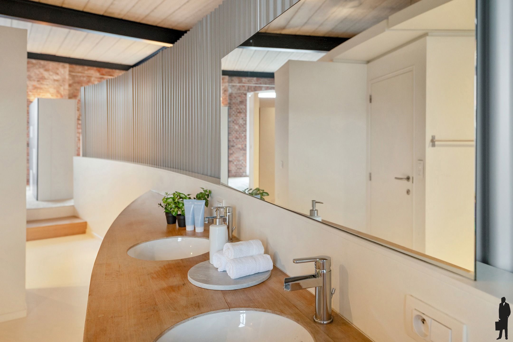 Luxueuze, ruime (317m²) en energiezuinige (EPC A) loft te Mechelen met 4 slk en 3 badk. foto 20