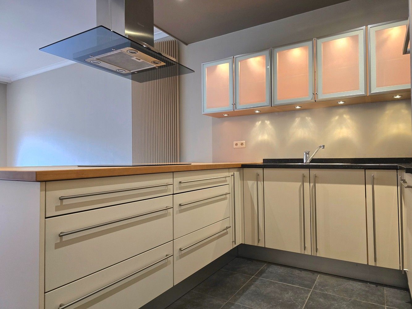 Appartement te huur foto 6