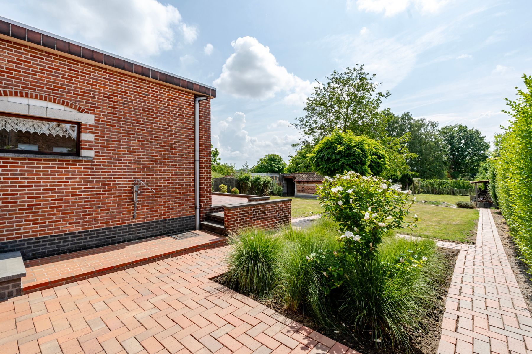 Burgerwoning met 4 slaapkamers en ruime tuin in Beigem foto 14