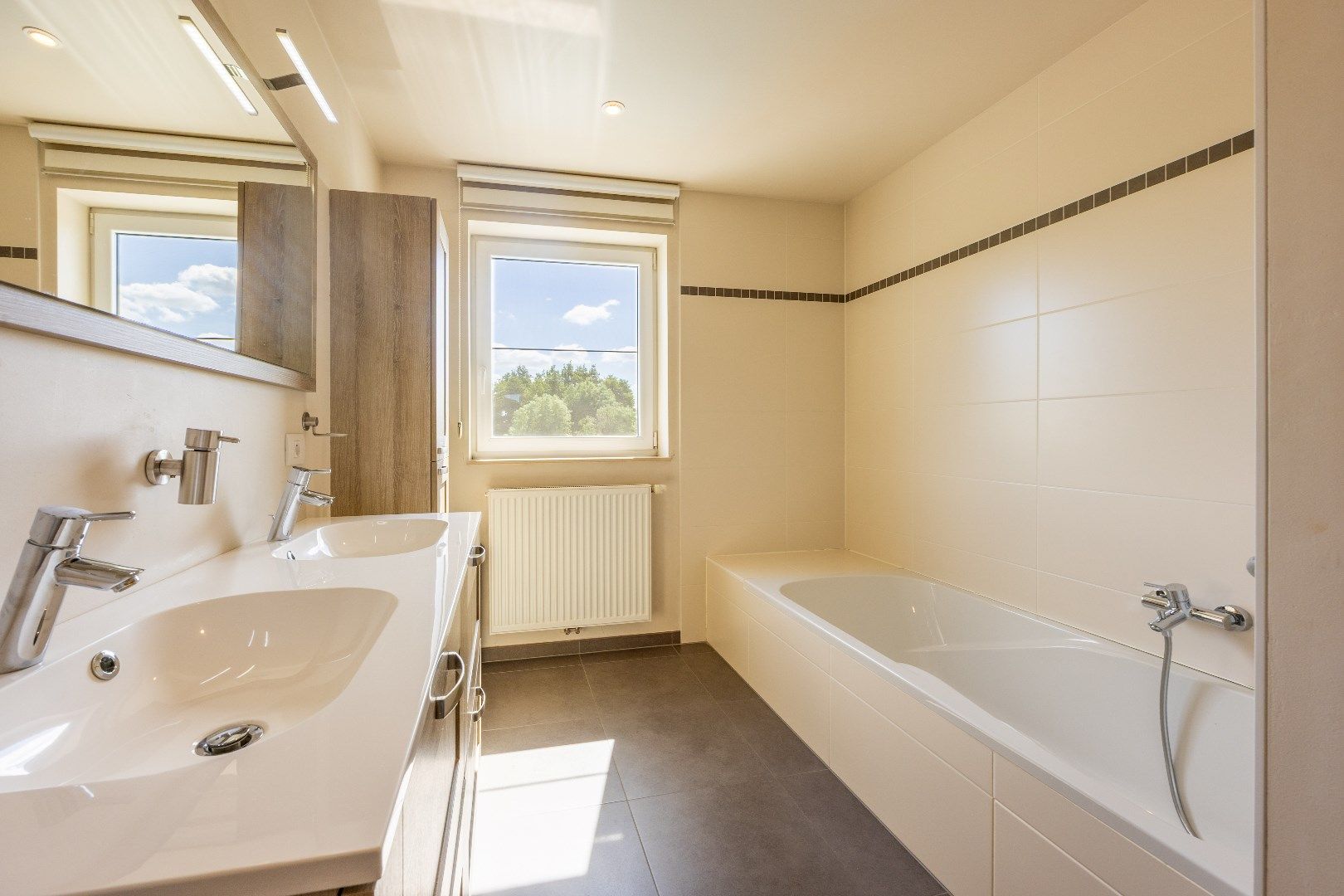 RUIME, KLASSEVOLLE EN ENERGIEZUINIGE WONING  foto 13