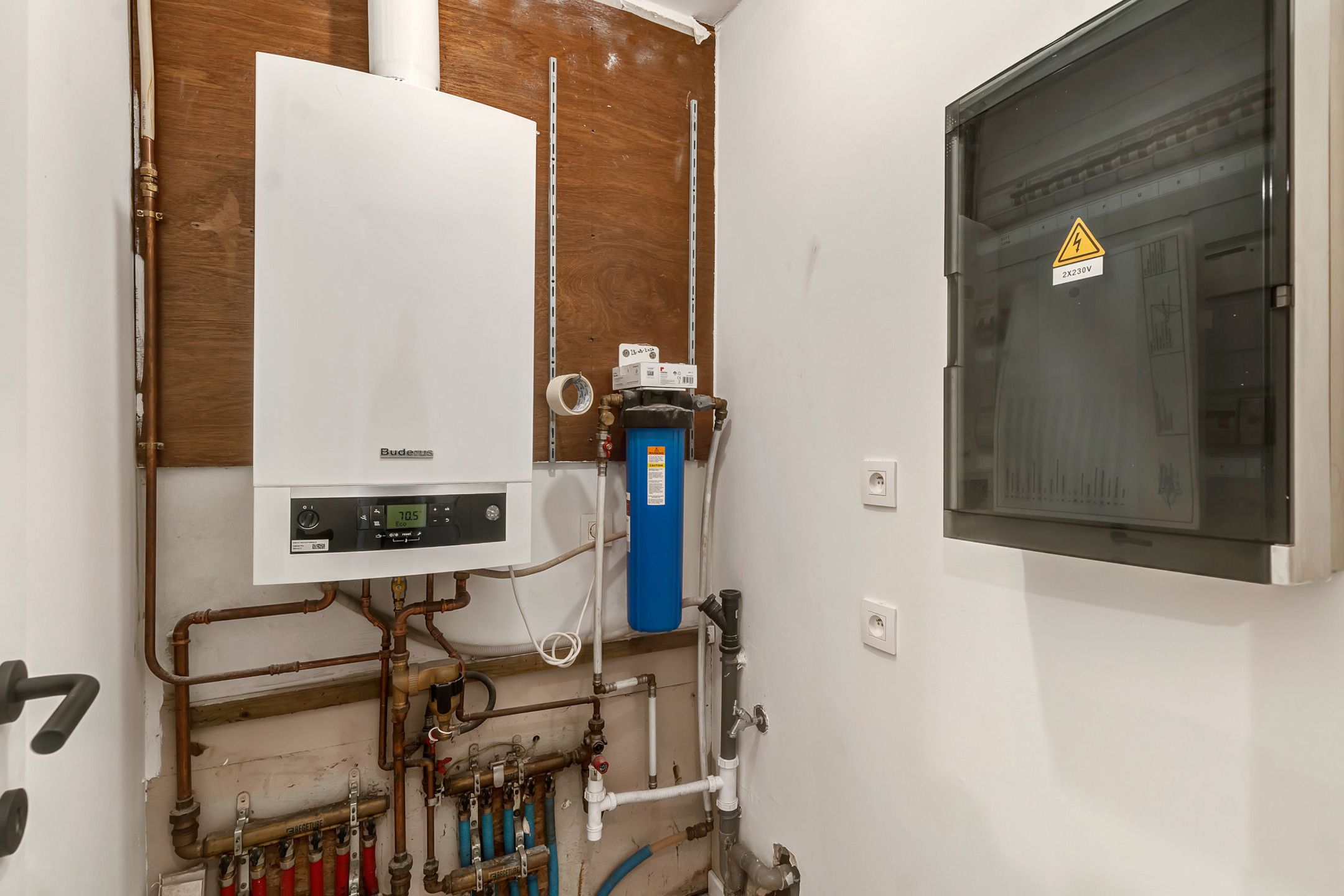 Instapklaar gelijkvloers appartement met tuin nabij centrum Deinze foto 9