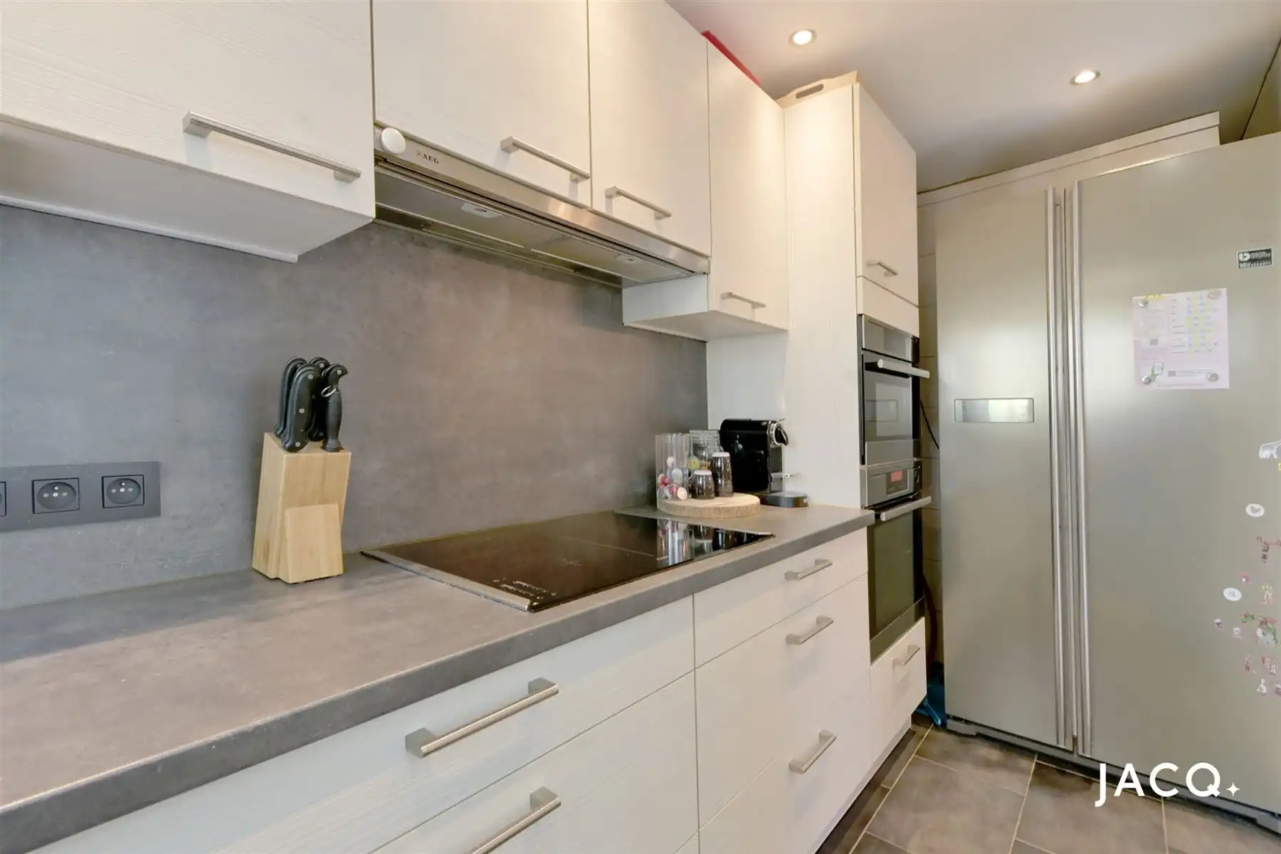 Instapklare woning met 3 slpks, garage en tuin te Deurne! foto 7