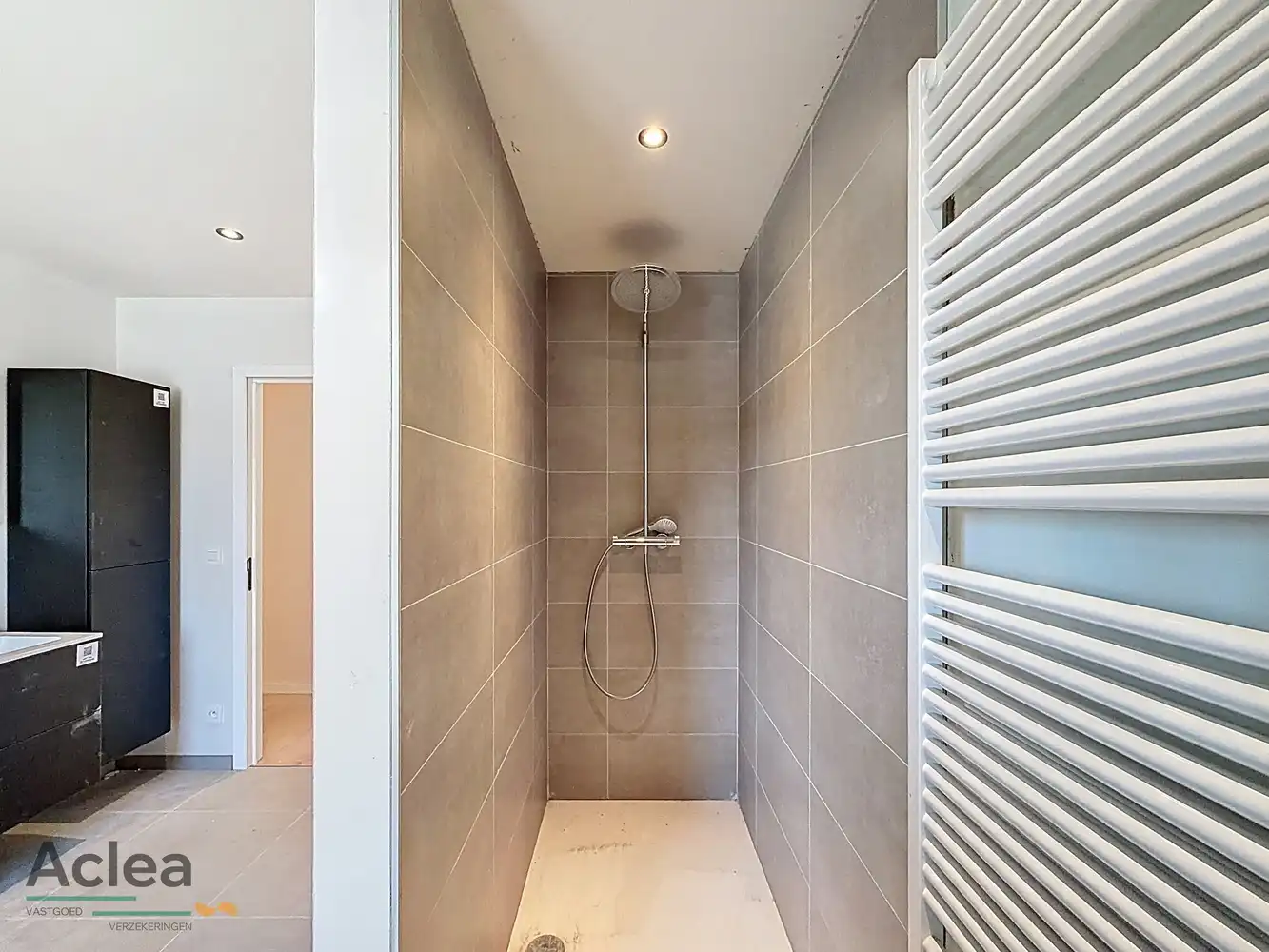 Ruime nieuwbouw woning in landelijke stijl met 4 slaapkamers foto 10